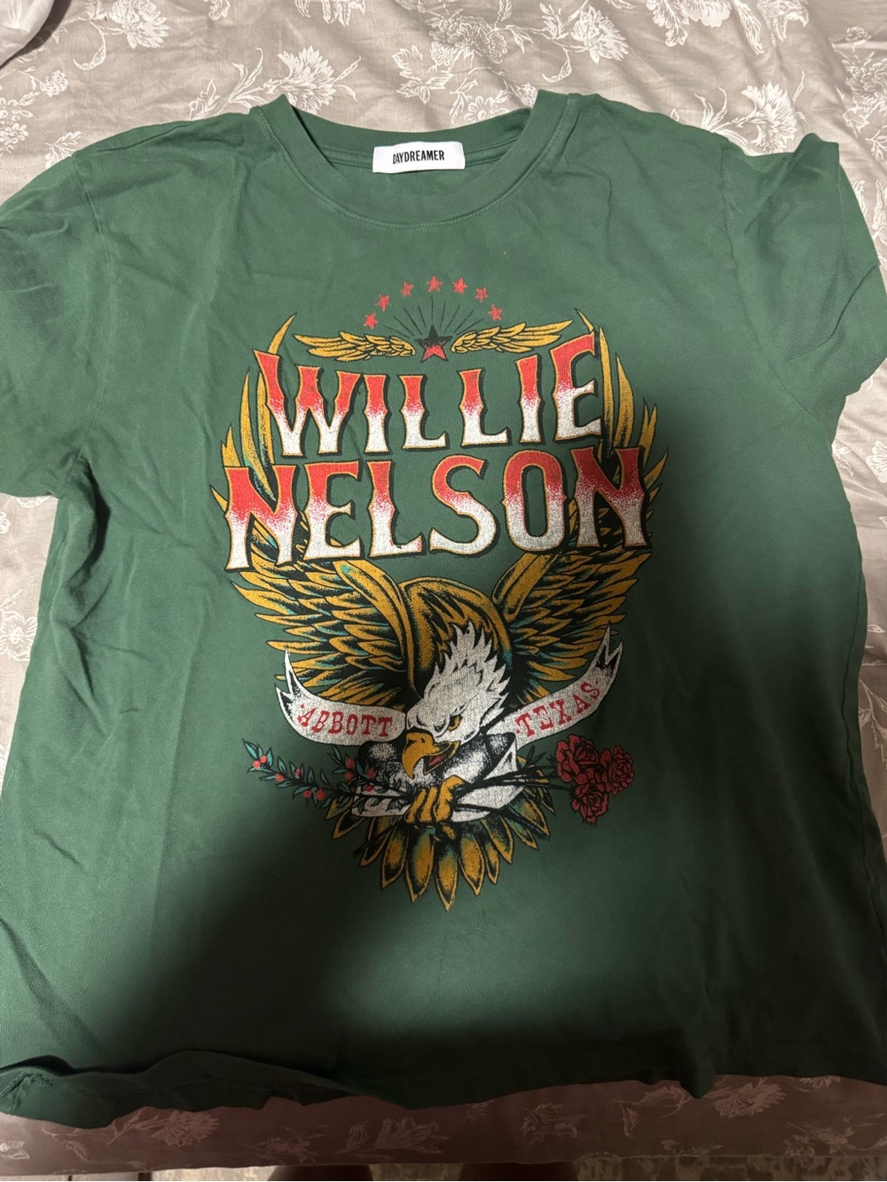 Daydreamer Willie Nelson Green Graphic Tee - Gem